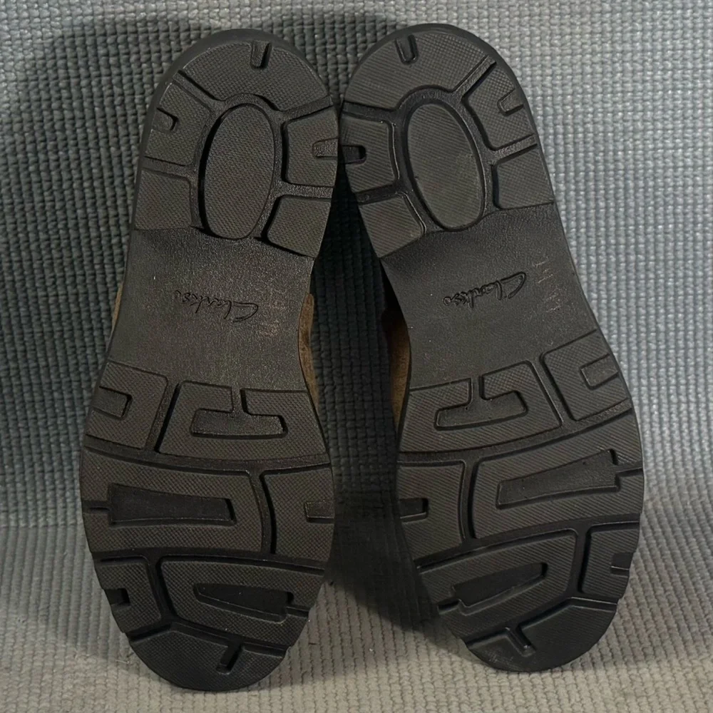 Clarks Women’s Calla Style Lug Sole‎ Slip On Shoes Size 7